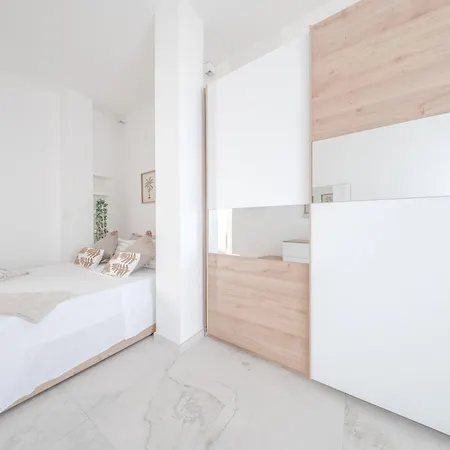 Aria House