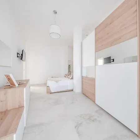 Aria House *