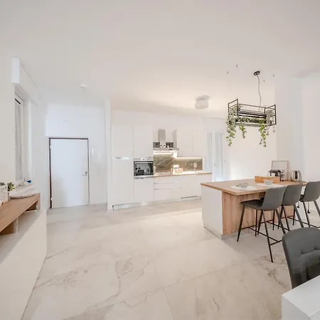 Aria House *