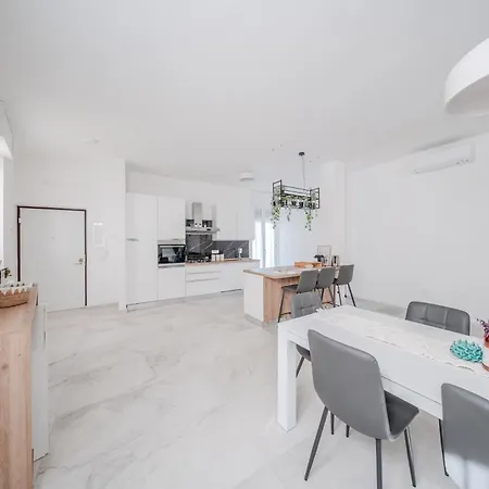 Aria House Appartement *